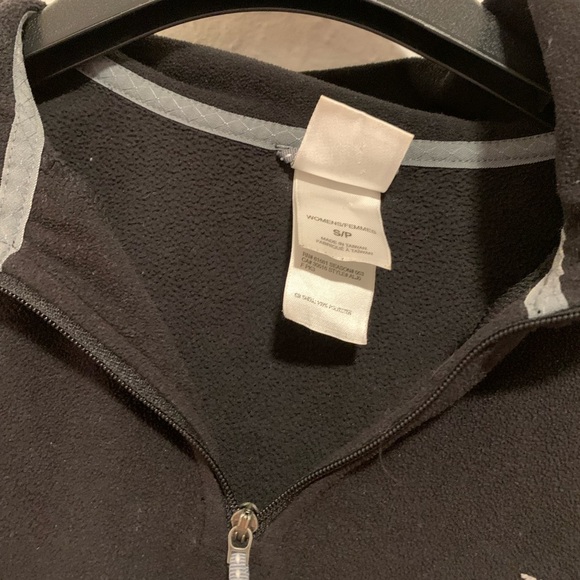 The North Face Quarter Zip fleece sweater - Picture 2 of 2